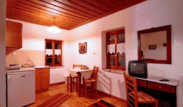 Andrea Sofi Guesthouse Dimitsana Bagian luar foto