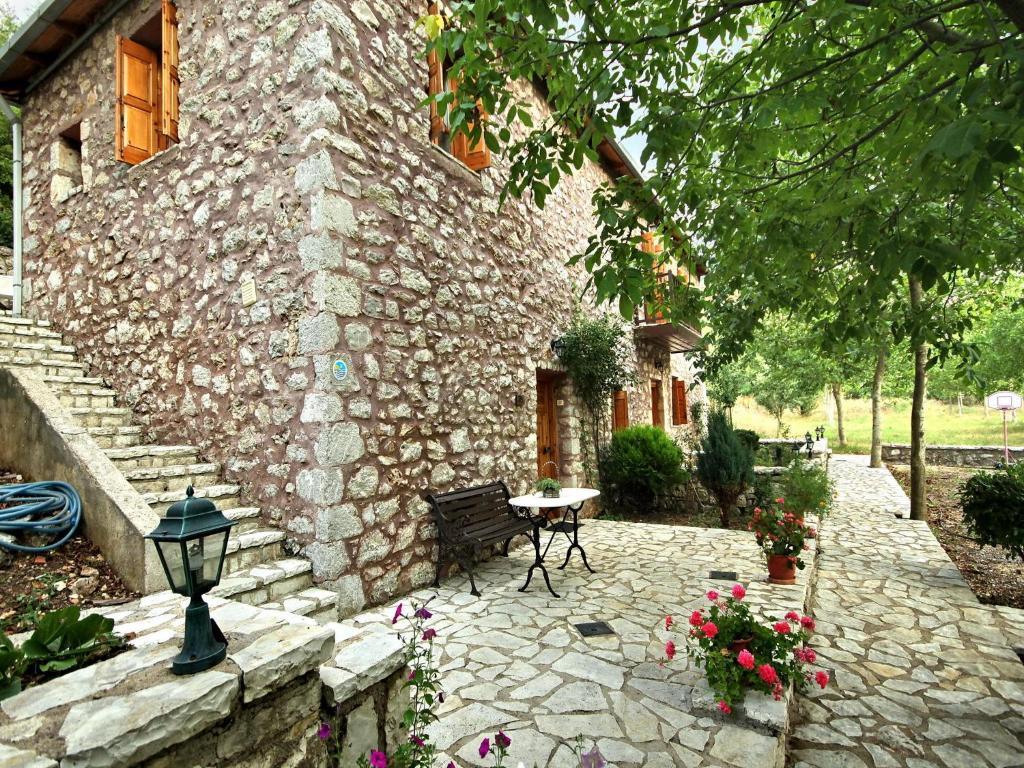Andrea Sofi Guesthouse Dimitsana Bagian luar foto