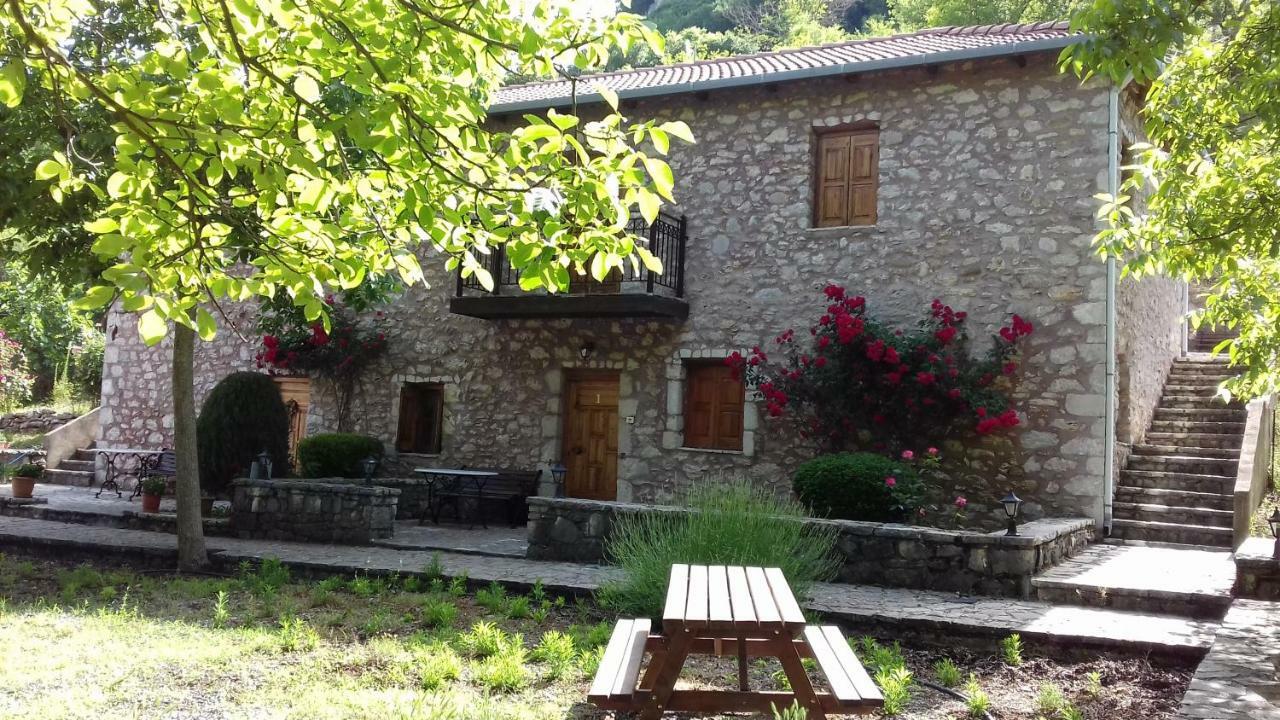 Andrea Sofi Guesthouse Dimitsana Bagian luar foto